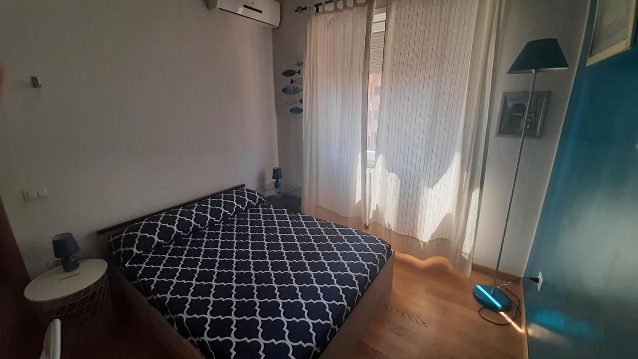 Luna Rossa Rooms Кальярі Екстер'єр фото